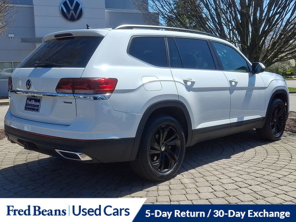 Certified 2023 Volkswagen Atlas SE w/ Black Wheel Package AWD/4WD image 6