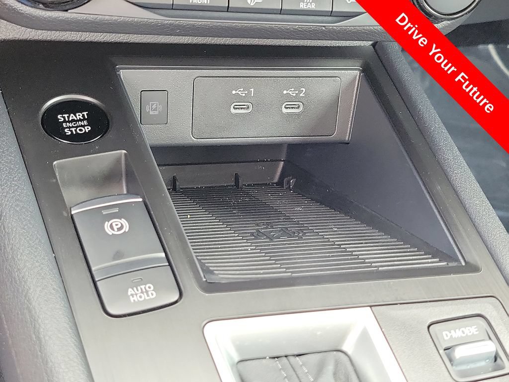 Used 2026 Nissan Kicks SV w/ SV Premium Package FWD image 14