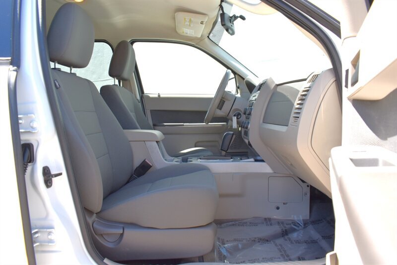 Used 2009 Ford Escape 2WD Hybrid image 25