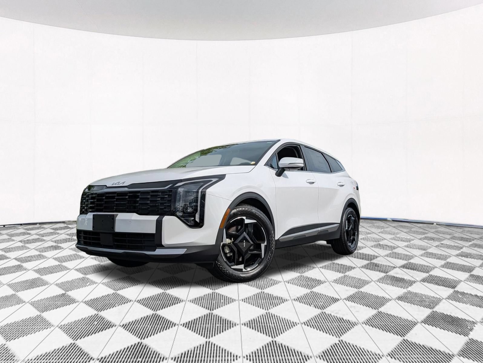 Used 2026 Kia Sportage EX FWD image 2