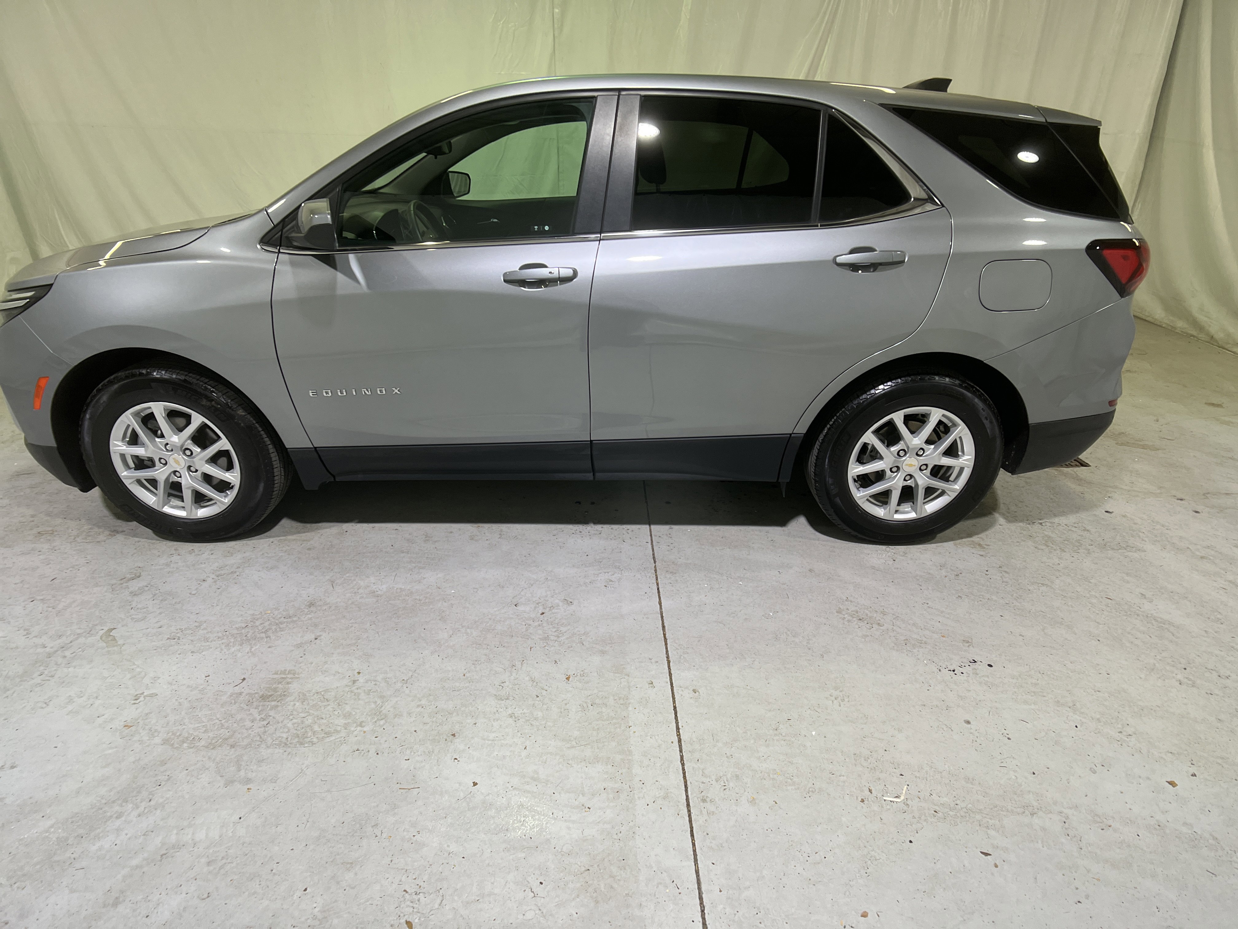 Used 2023 Chevrolet Equinox LT image 7