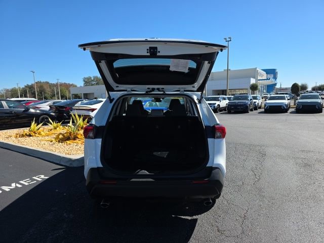 Used 2020 Toyota RAV4 XLE image 20