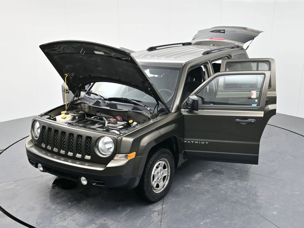 Used 2016 Jeep Patriot Sport AWD/4WD image 52