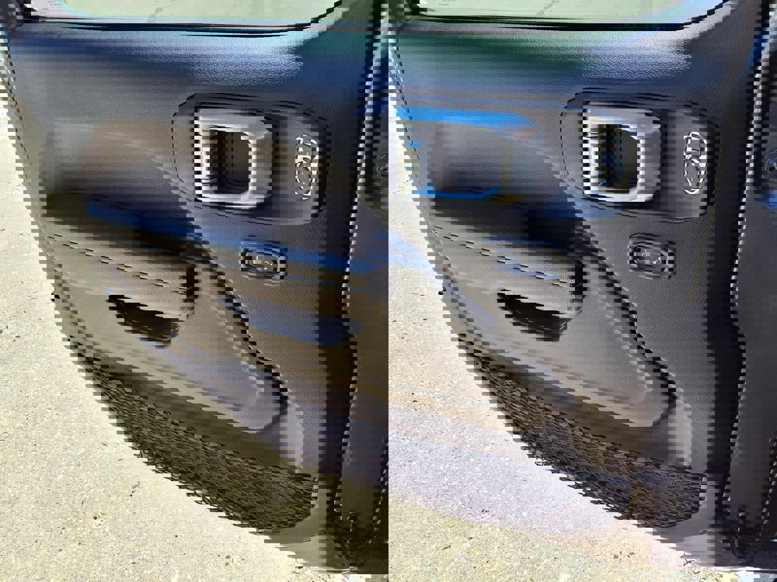 Used 2024 Jeep Wrangler Unlimited Rubicon 4xe w/ Technology Group image 16