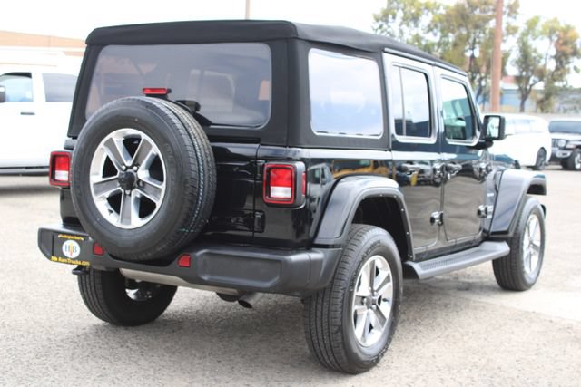 Used 2022 Jeep Wrangler Unlimited Sahara AWD/4WD image 5