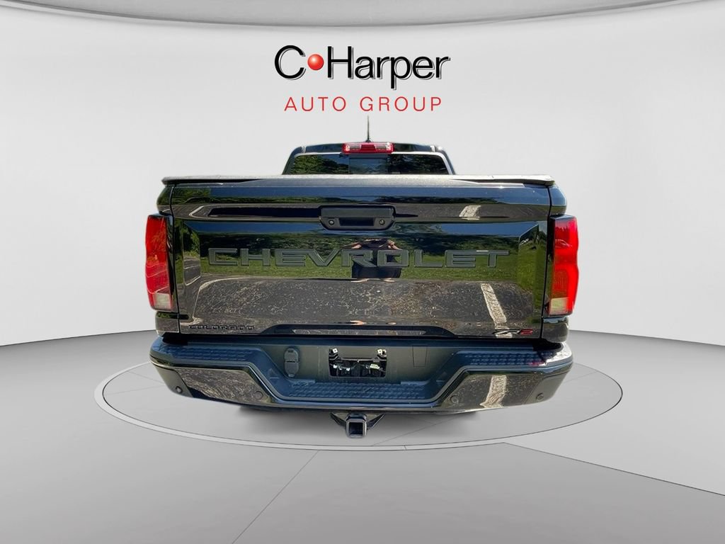 Used 2024 Chevrolet Colorado ZR2 w/ Technology Package AWD/4WD image 4