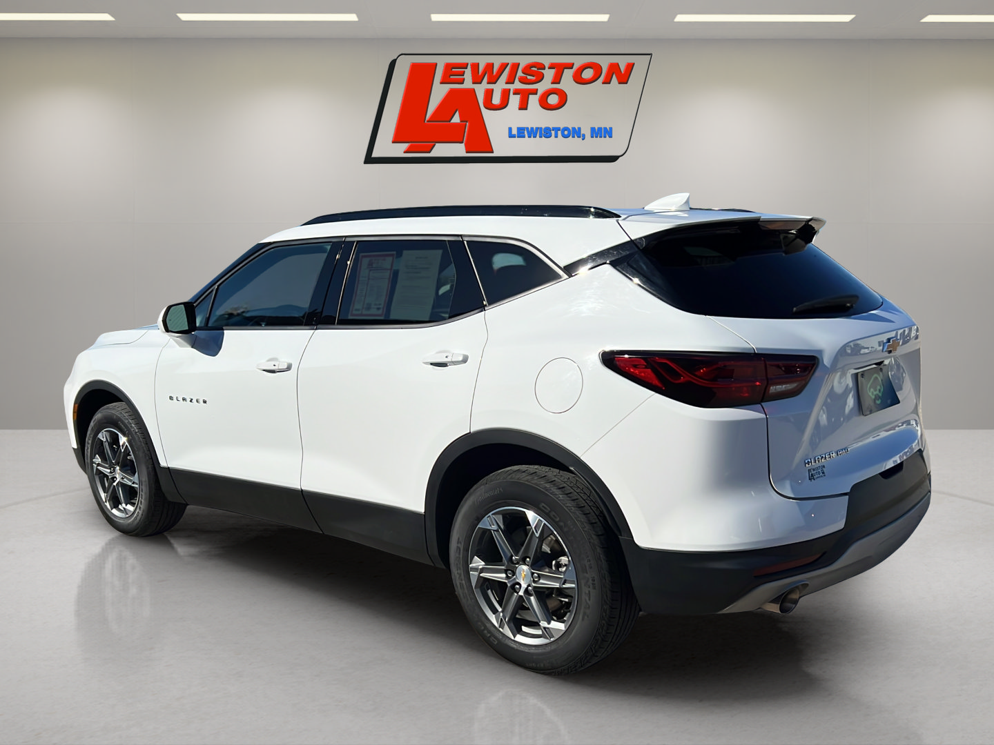 Certified 2025 Chevrolet Blazer LT w/ Convenience Package AWD/4WD image 11