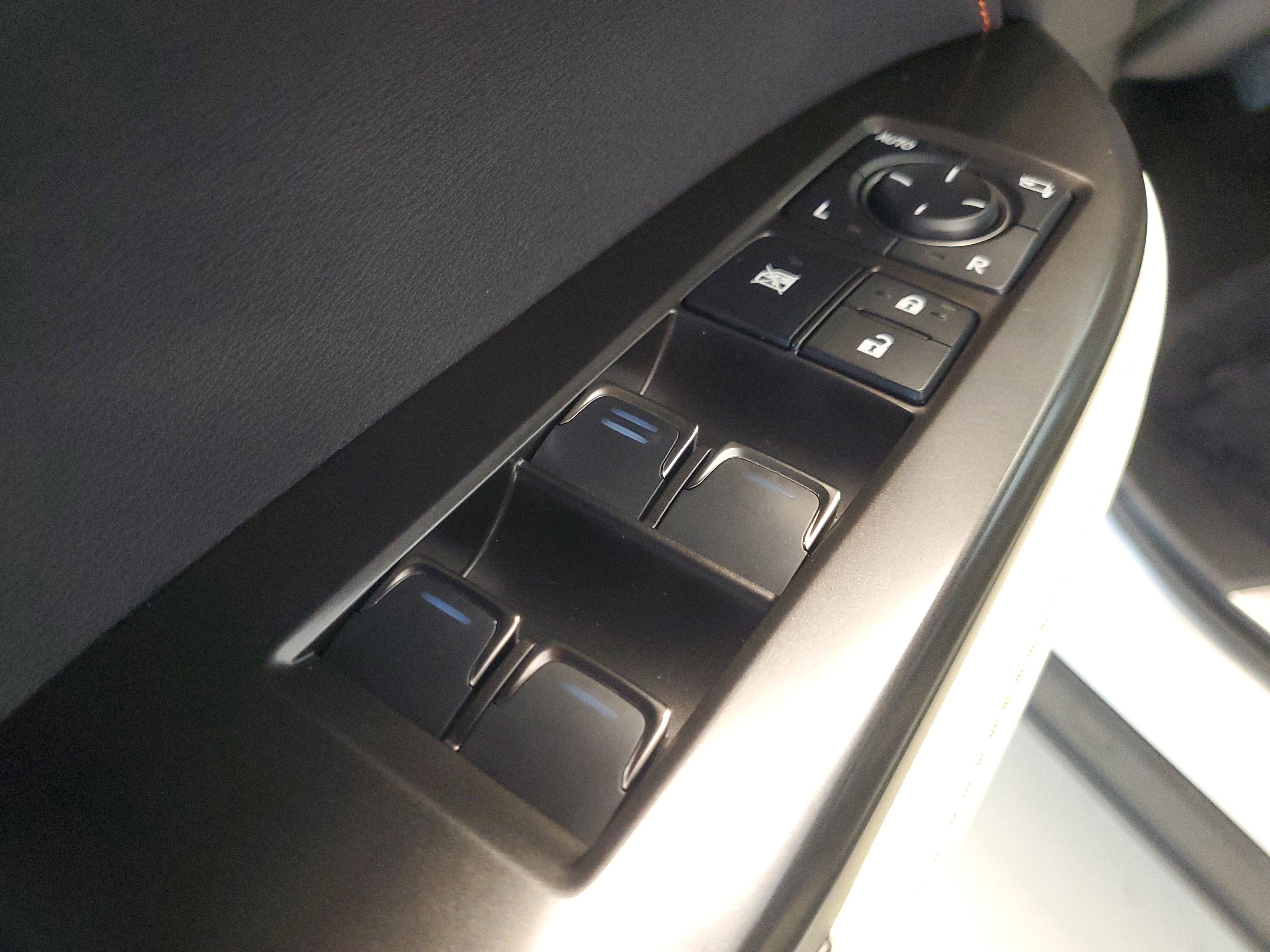 Used 2023 Lexus NX 350h NX 350h Premium image 24