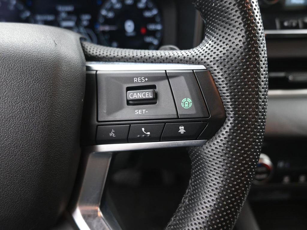 Used 2023 Mitsubishi Outlander SE Black Edition image 2