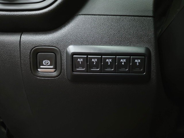Used 2024 GMC Sierra 2500 Pro AWD/4WD image 30