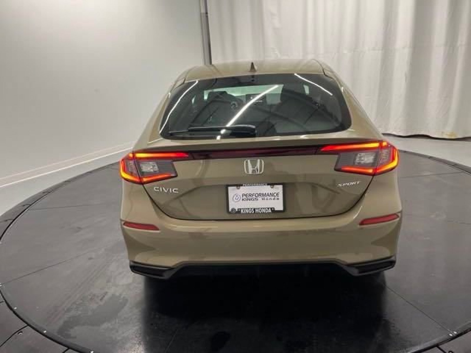 Used 2025 Honda Civic Sport image 26