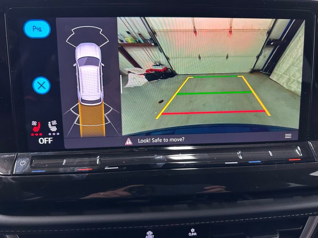 Used 2025 Volkswagen Atlas Cross Sport SE image 38