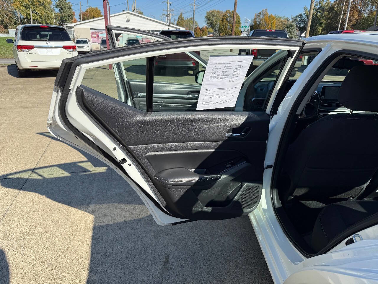 Used 2020 Nissan Altima 2.5 SV FWD image 9