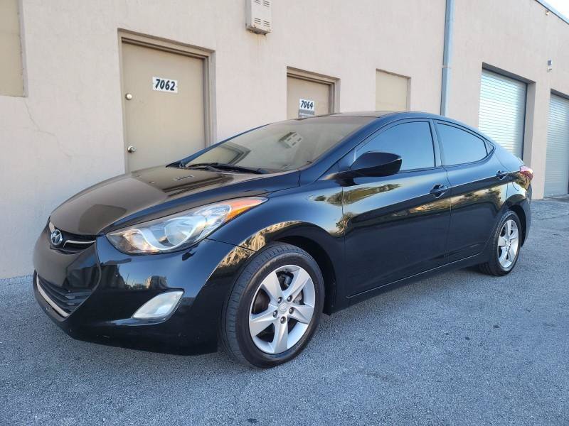 Used 2012 Hyundai Elantra GLS w/ Preferred Pkg 3 FWD image 11