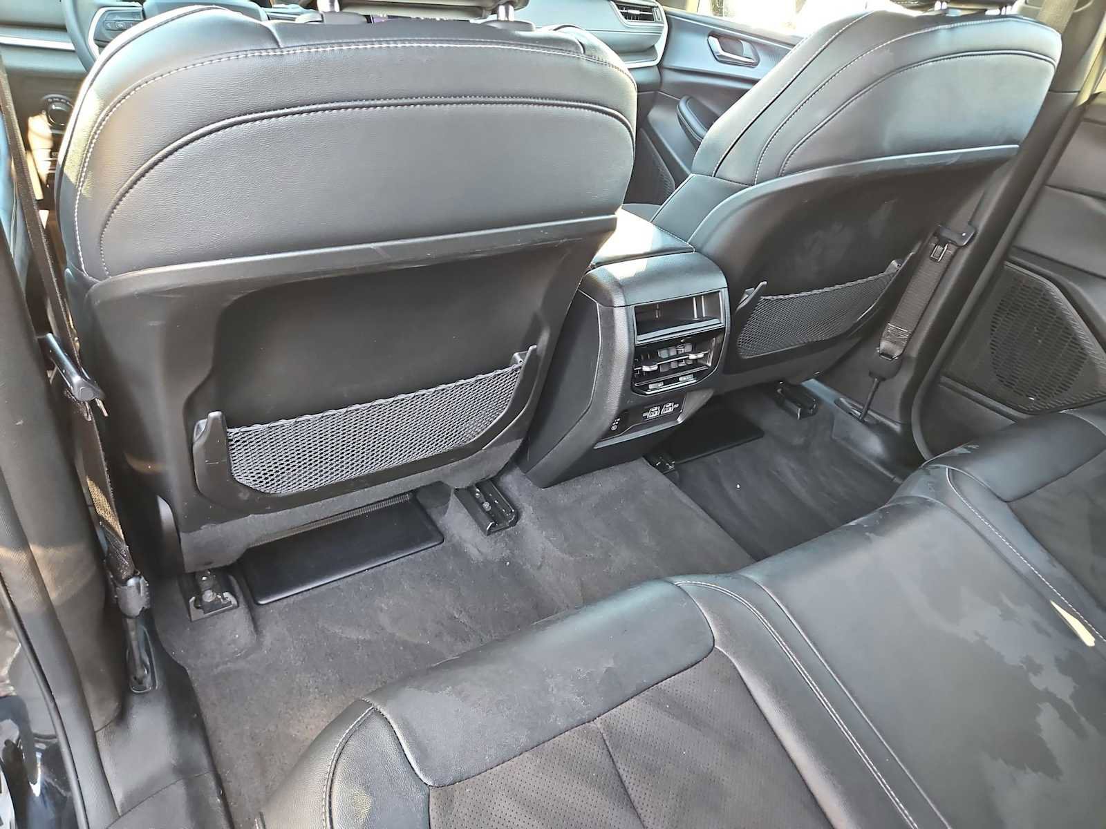 Used 2024 Jeep Grand Cherokee Altitude image 18