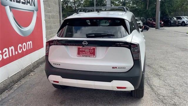 New 2026 Nissan Kicks SR w/ Cold Weather Package image 5