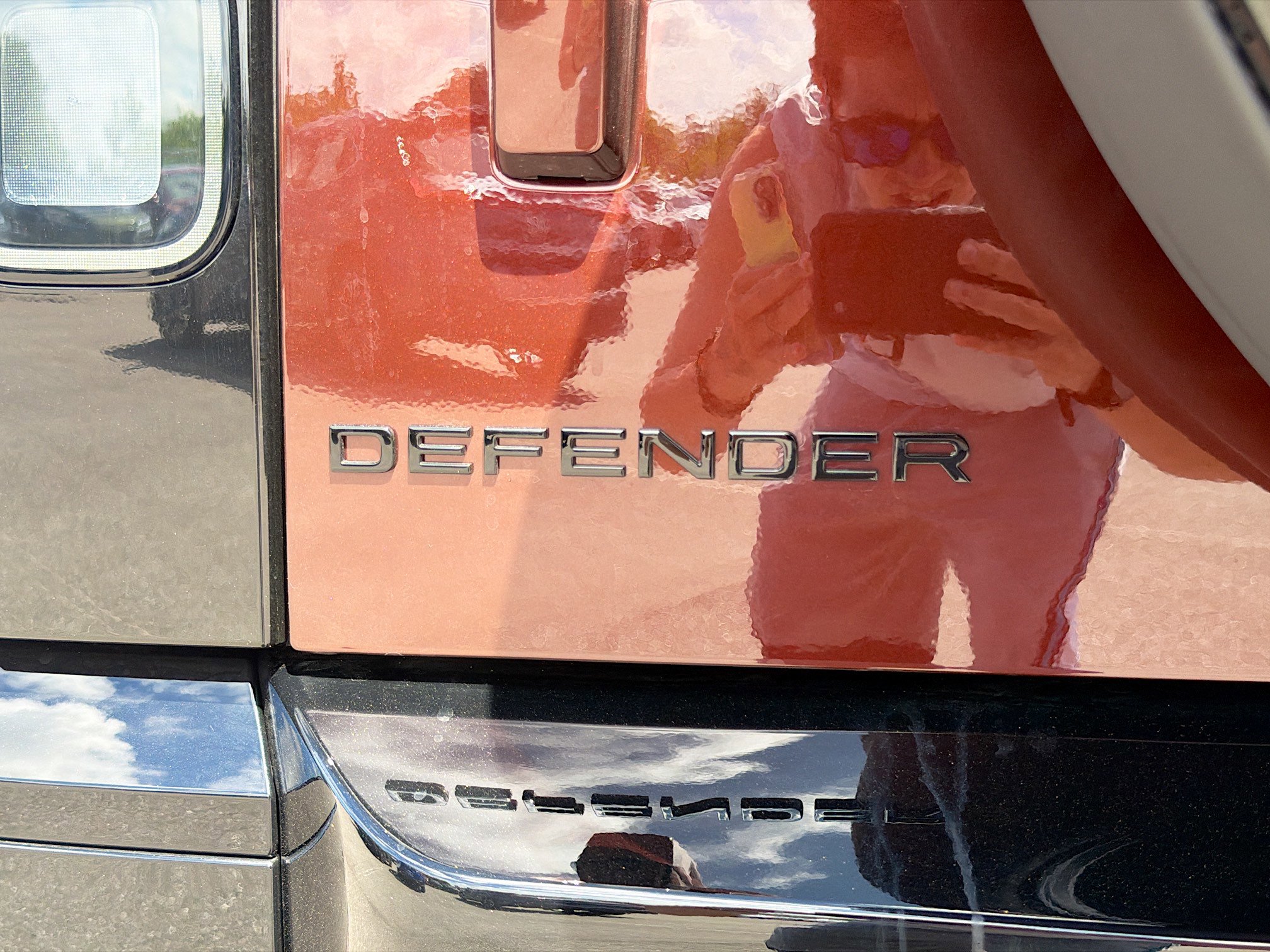 New 2026 Land Rover Defender 130 X-Dynamic SE AWD/4WD image 11