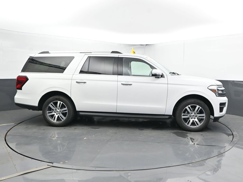 Used 2024 Ford Expedition Max Limited AWD/4WD image 4