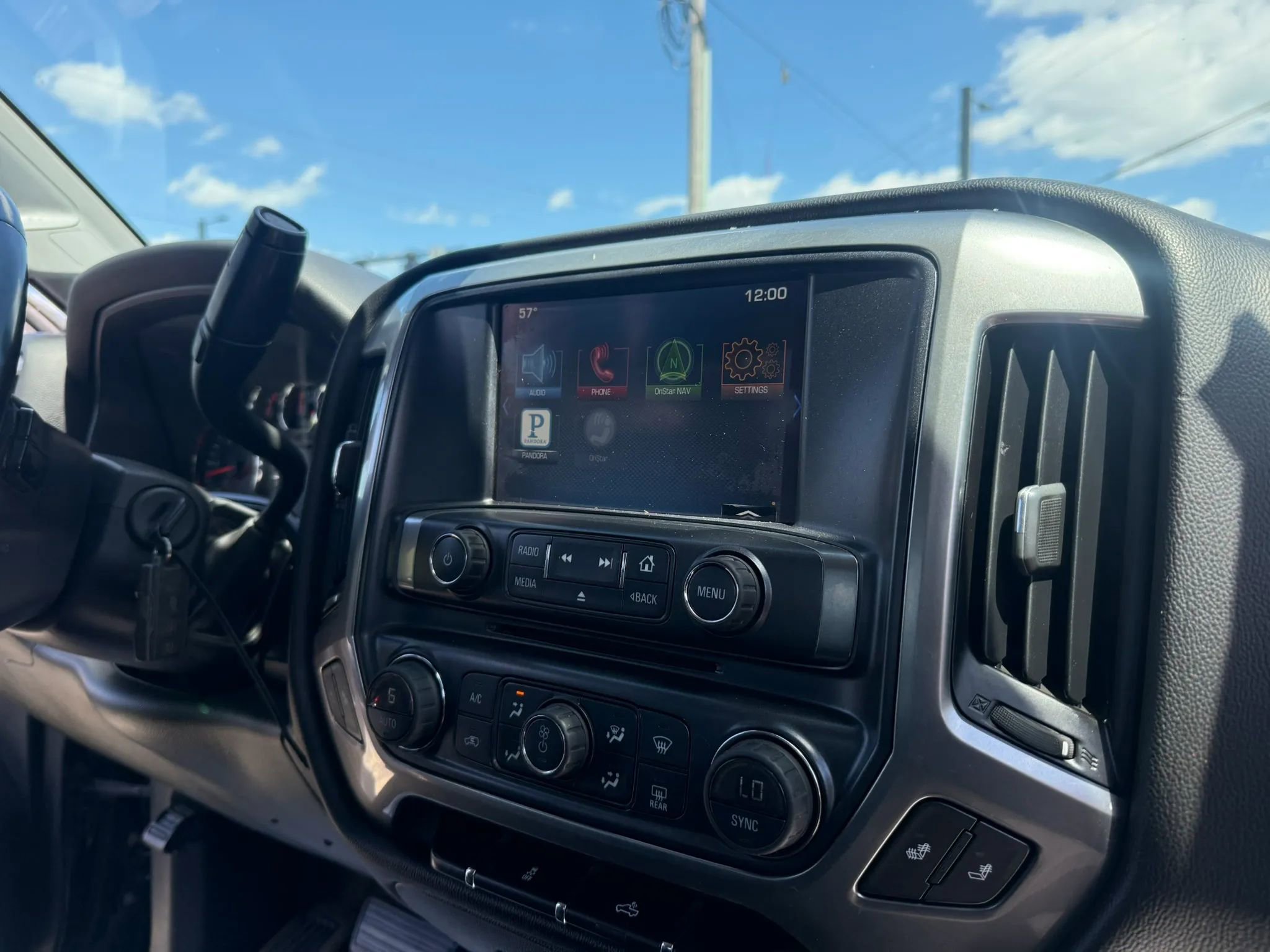 Used 2015 Chevrolet Silverado 2500 LT w/ LT Convenience Package AWD/4WD image 23