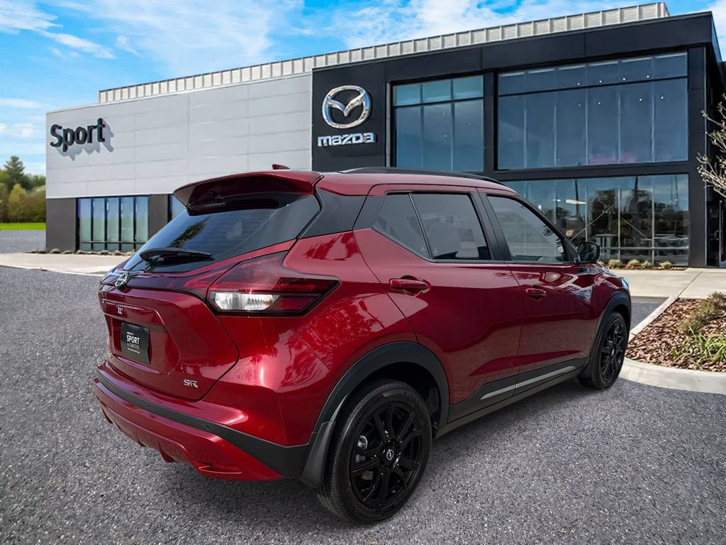 Used 2024 Nissan Kicks SR w/ SR Premium Package FWD image 3