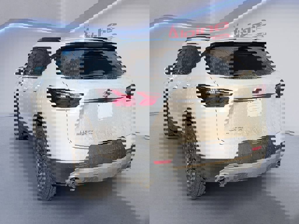 Used 2019 Chevrolet Blazer LT image 3