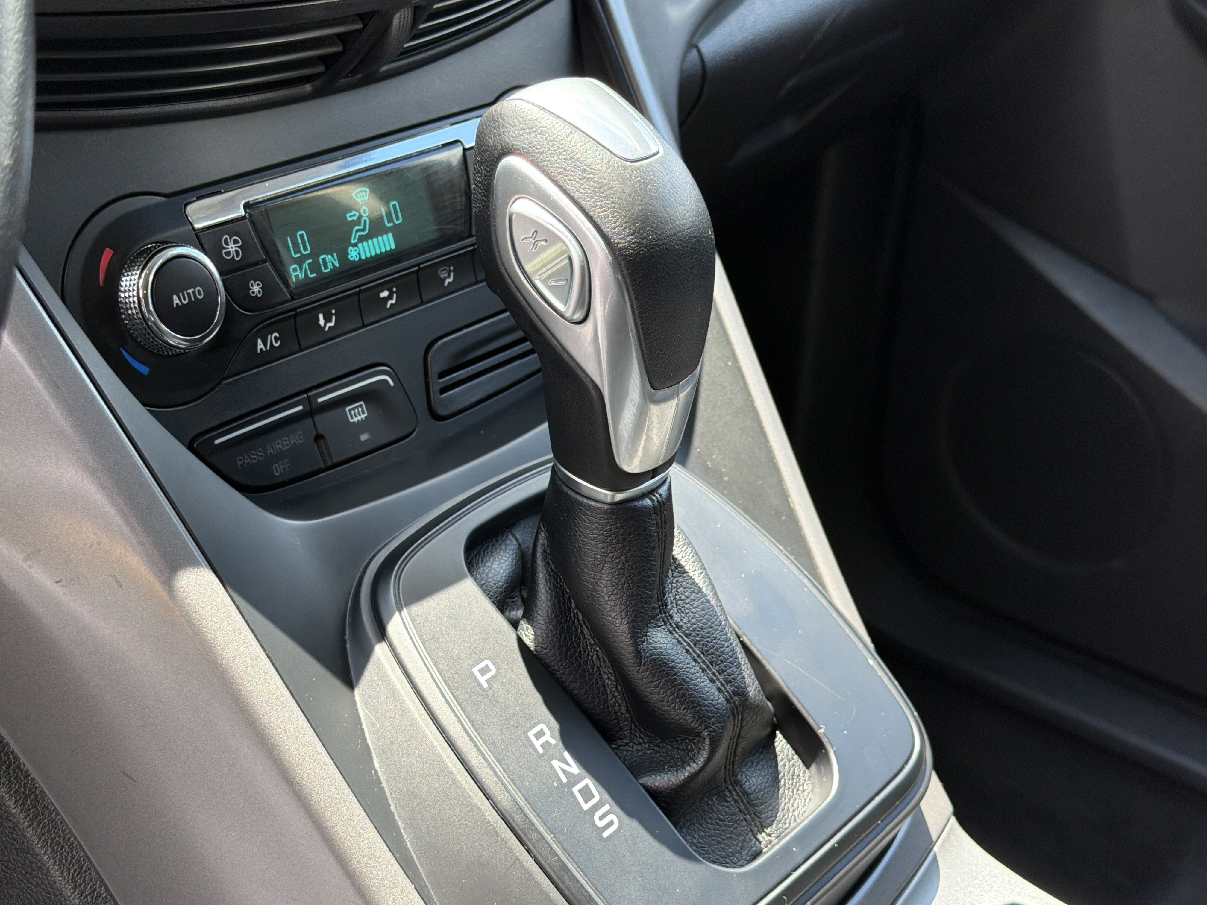 Used 2014 Ford Escape SE w/ Equipment Group 201A FWD image 29