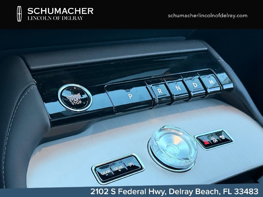 New 2027 Lincoln Navigator Reserve RWD image 16