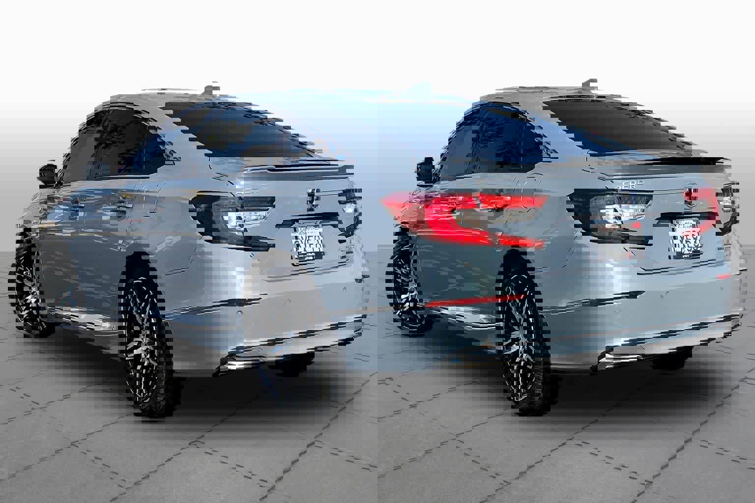 Used 2021 Honda Accord Touring image 11