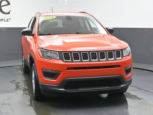 Used 2018 Jeep Compass Sport w/ Cold Weather Group AWD/4WD image 51