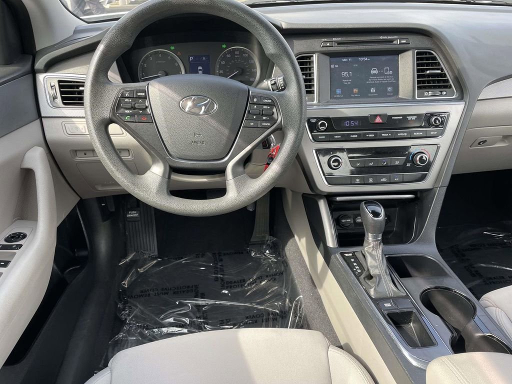 Used 2016 Hyundai Sonata SE image 23