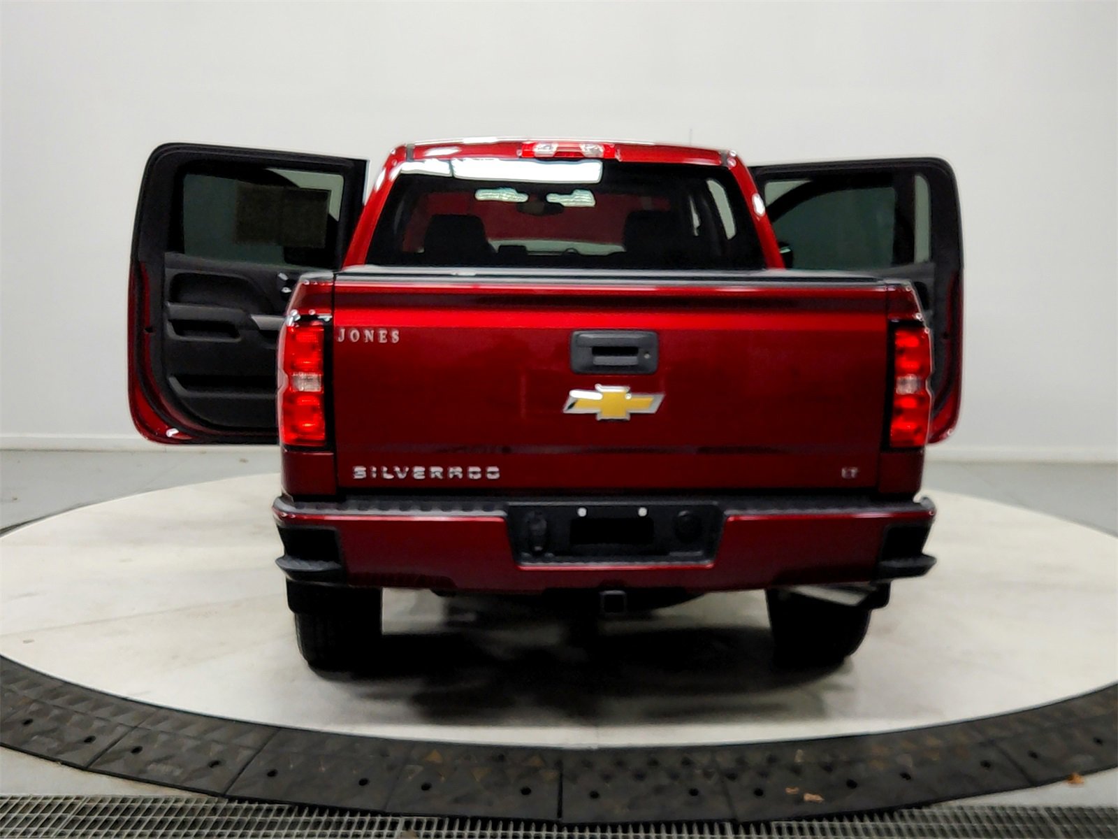 Used 2018 Chevrolet Silverado 1500 LT w/ All Star Edition image 14