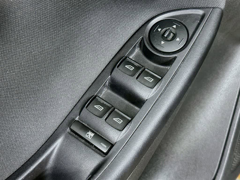 Used 2015 Ford Focus SE FWD image 28