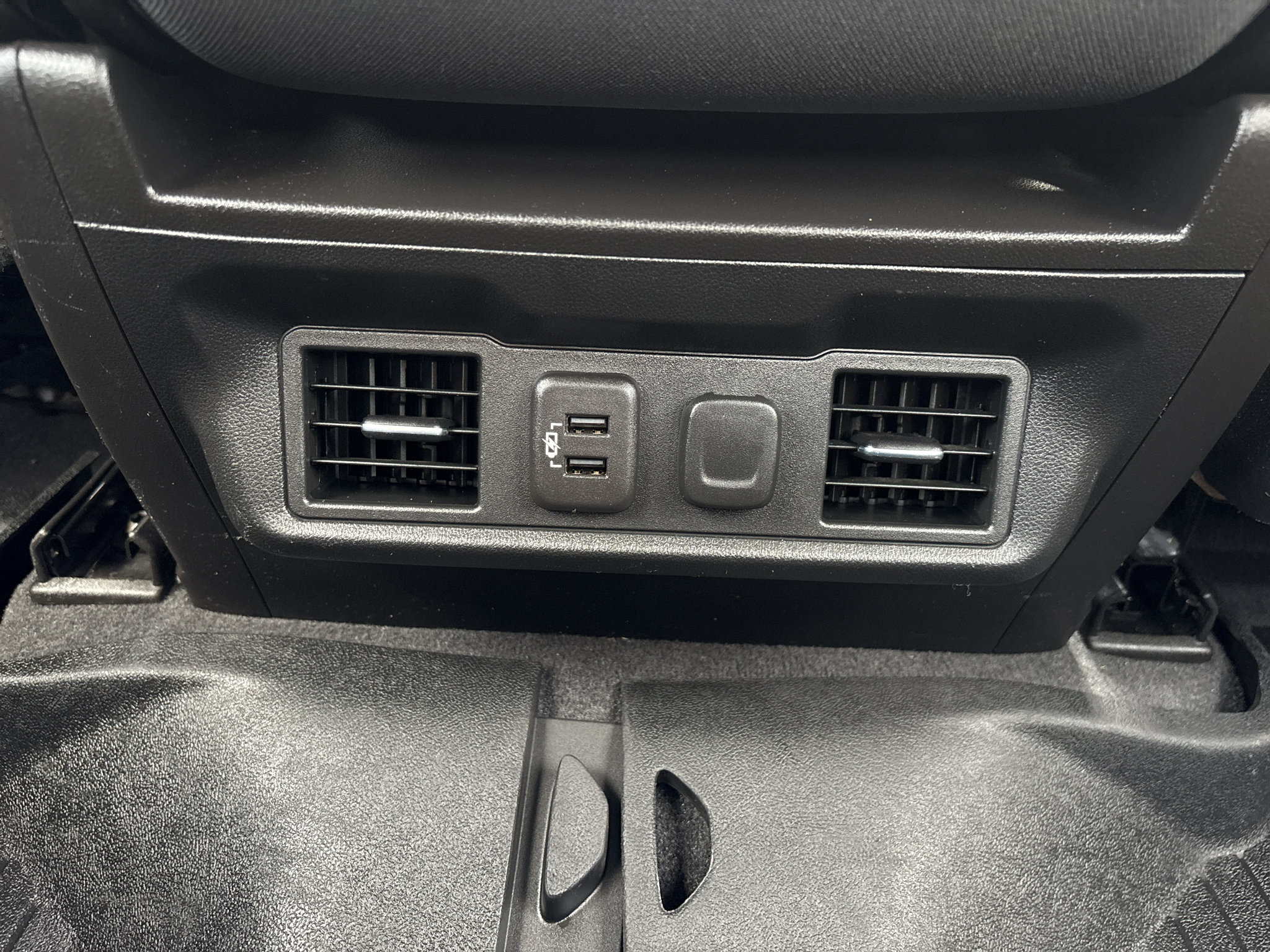 Used 2020 Chevrolet Silverado 1500 LT Trail Boss w/ Convenience Package AWD/4WD image 18