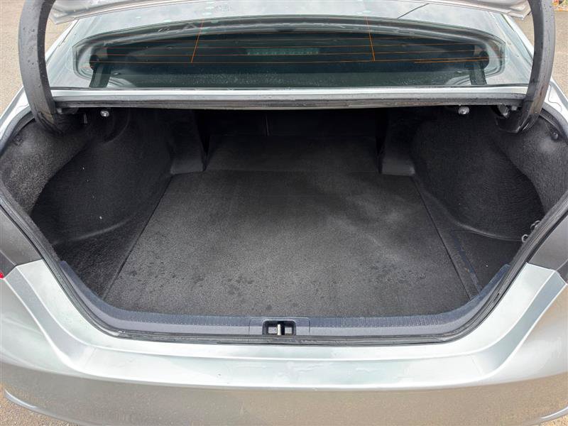 Used 2023 Toyota Camry SE FWD image 3