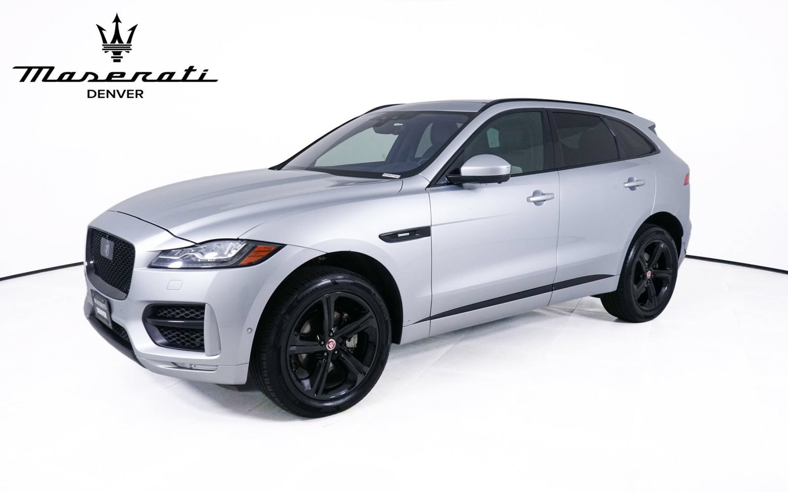 Used 2019 Jaguar F-PACE R-Sport AWD/4WD image 1