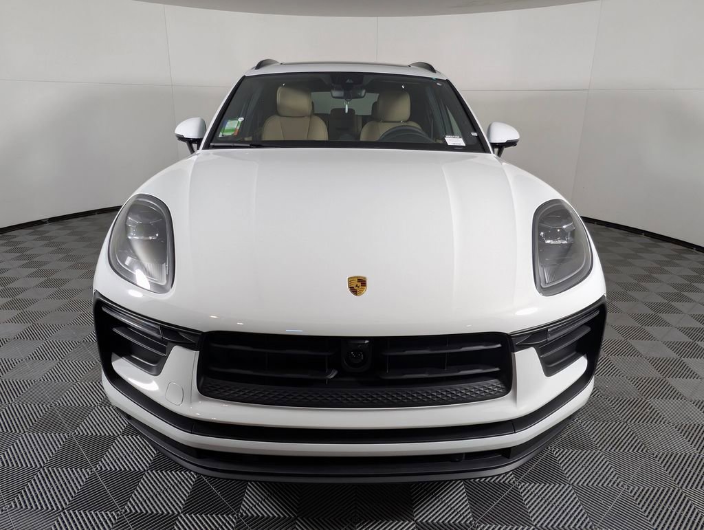 New 2026 Porsche Macan image 10