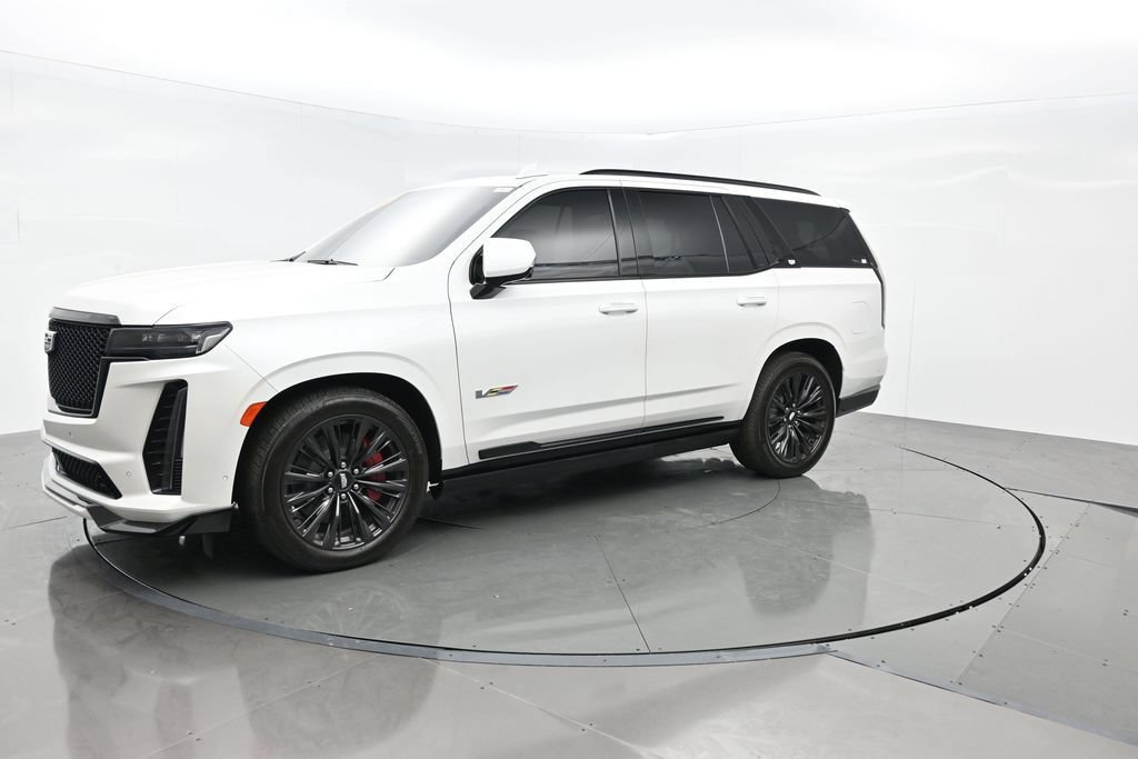 Used 2023 Cadillac Escalade V w/ LPO, ONYX Package AWD/4WD image 2