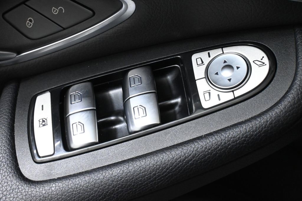 Certified 2023 Mercedes-Benz GLC 300 4MATIC Coupe image 27