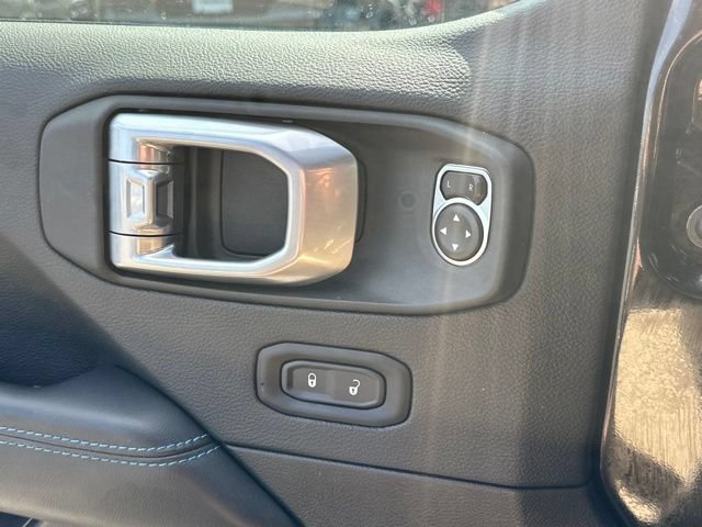 Used 2024 Jeep Wrangler Unlimited Rubicon 4xe AWD/4WD image 12
