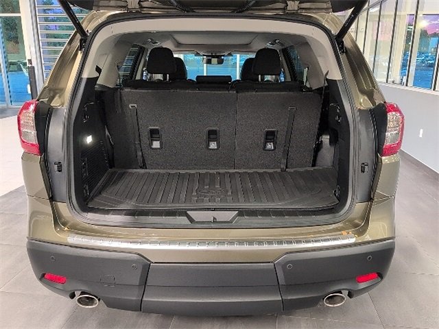 New 2025 Subaru Ascent Limited w/ Popular Package #2 image 8