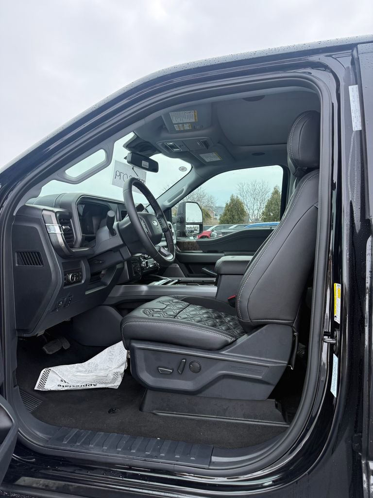 New 2026 Ford F250 Lariat w/ Black Appearance Package image 16