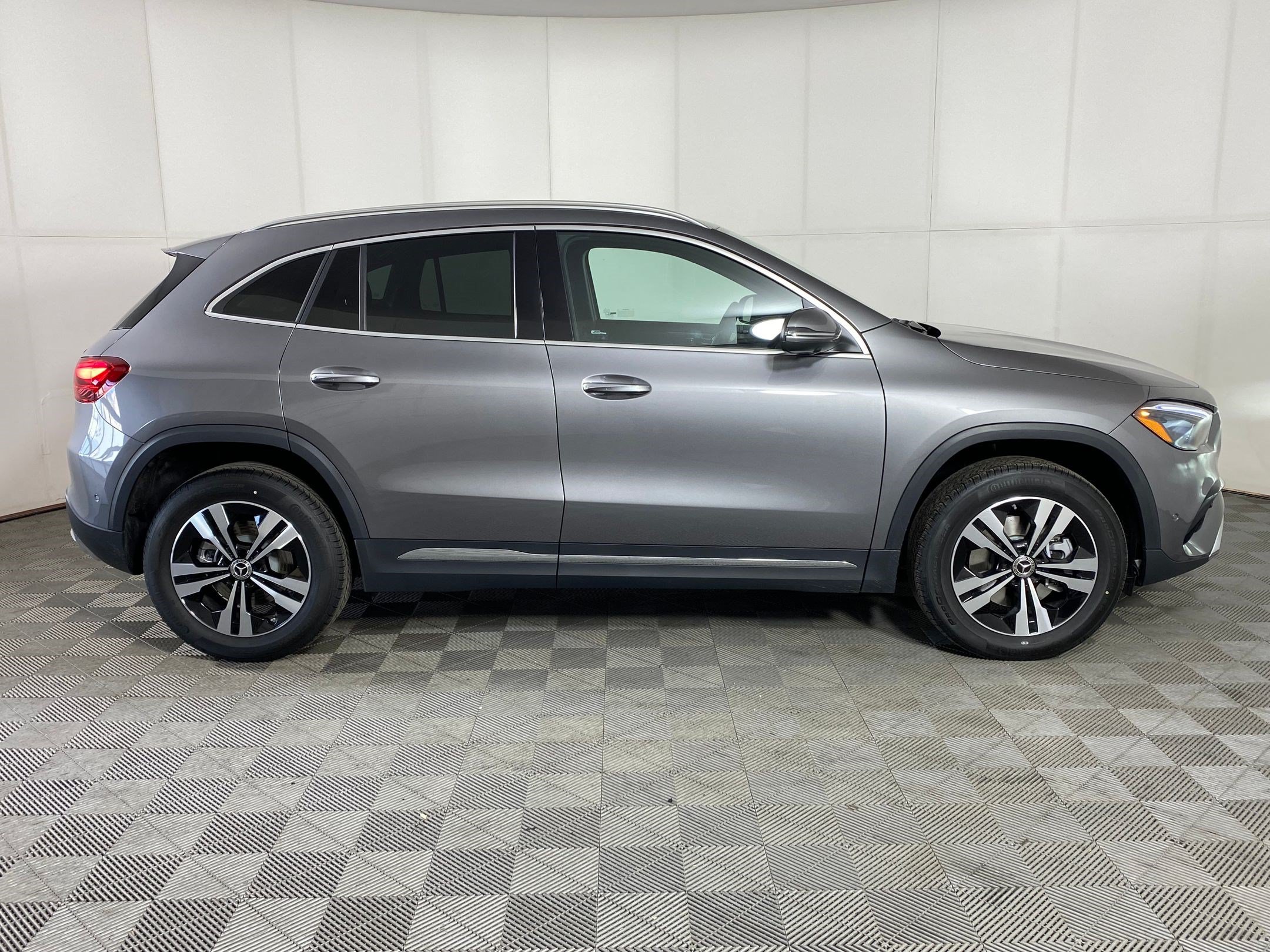 Used 2026 Mercedes-Benz GLA 250 4MATIC image 8