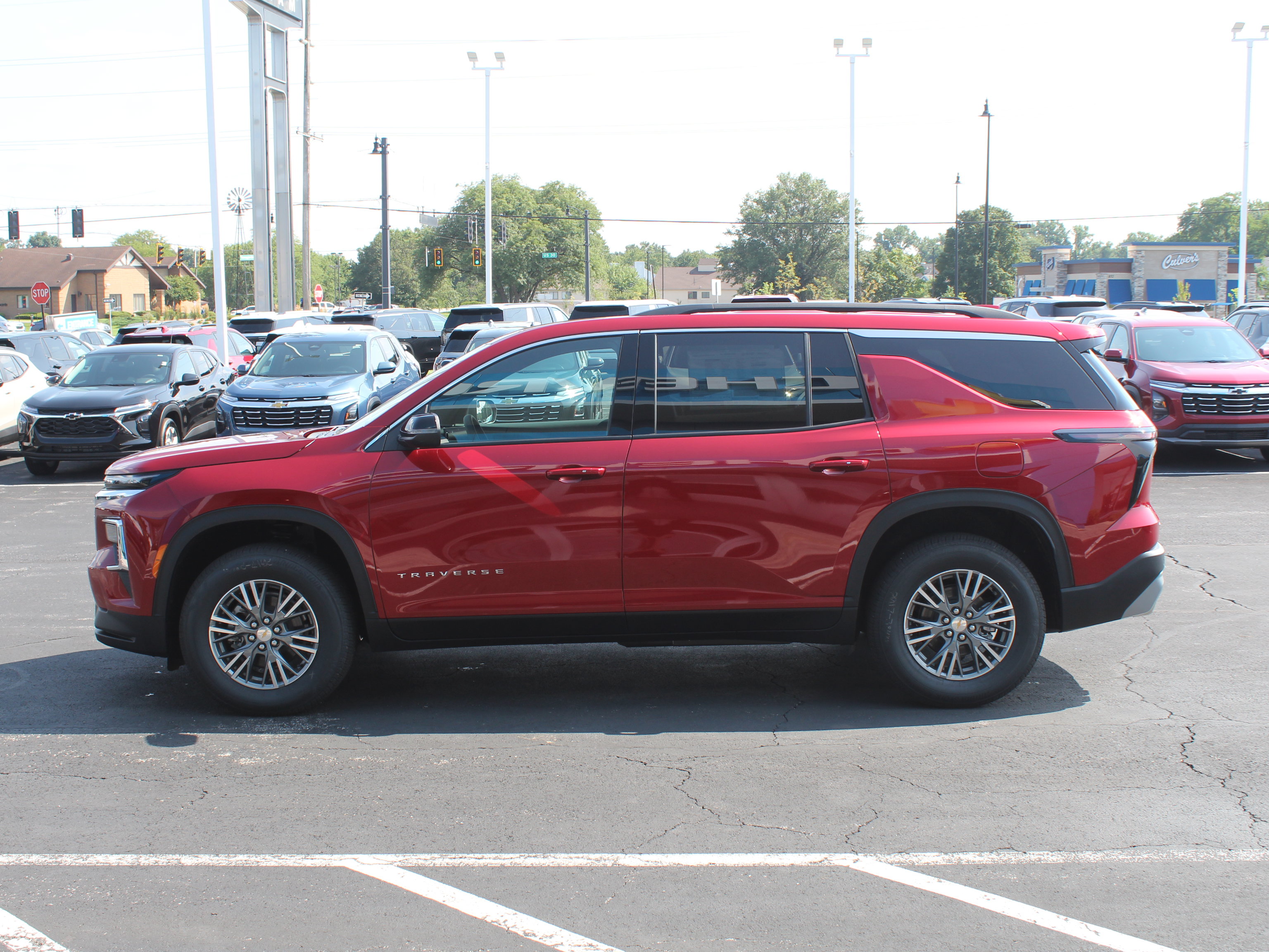 New 2027 Chevrolet Traverse LT AWD/4WD image 6
