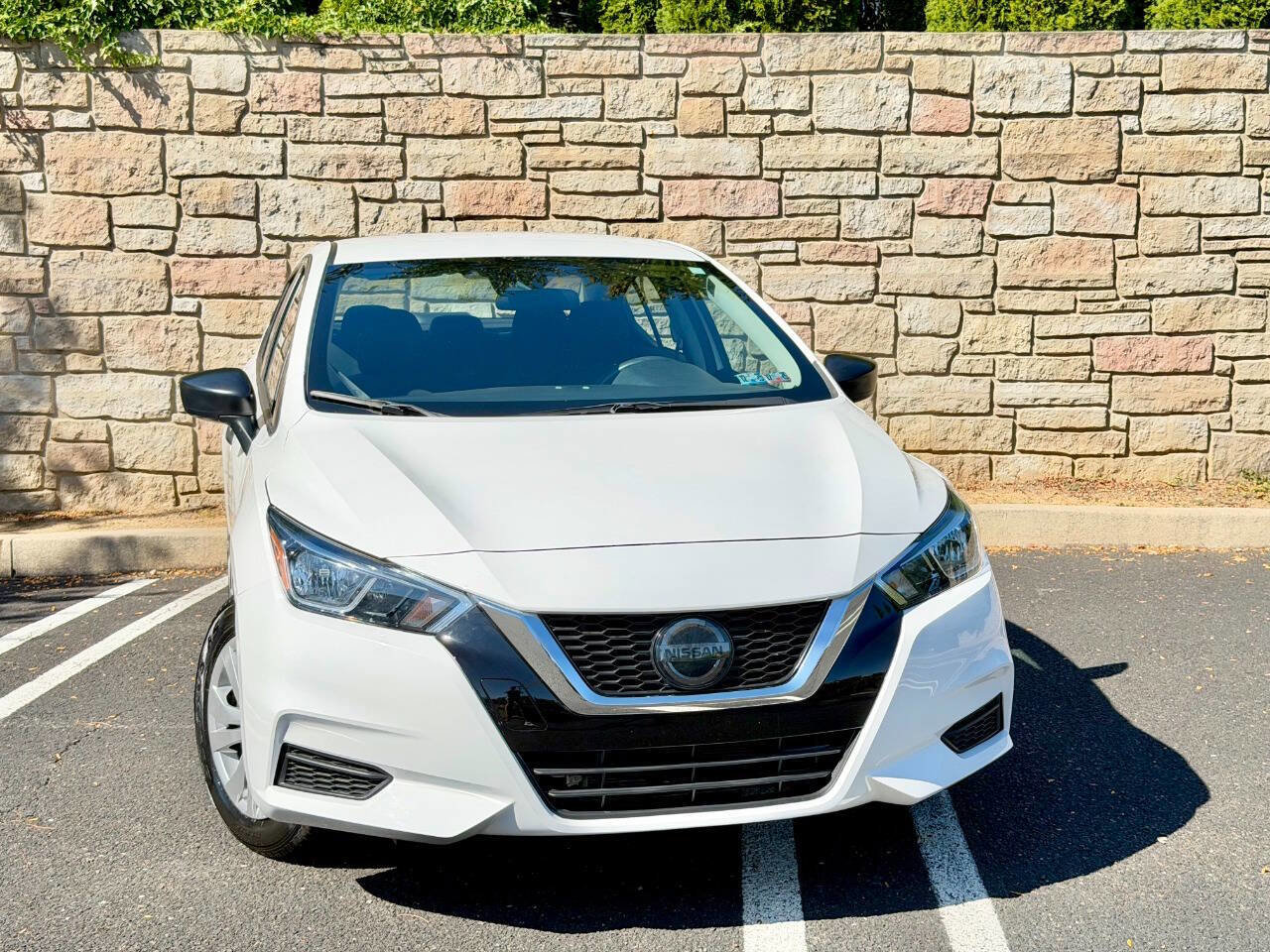 Used 2020 Nissan Versa S image 2