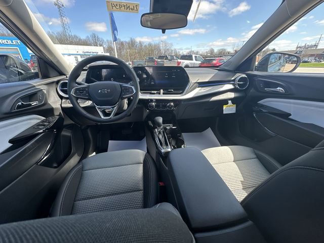 New 2026 Chevrolet Trax LT w/ Driver Confidence Package FWD image 20