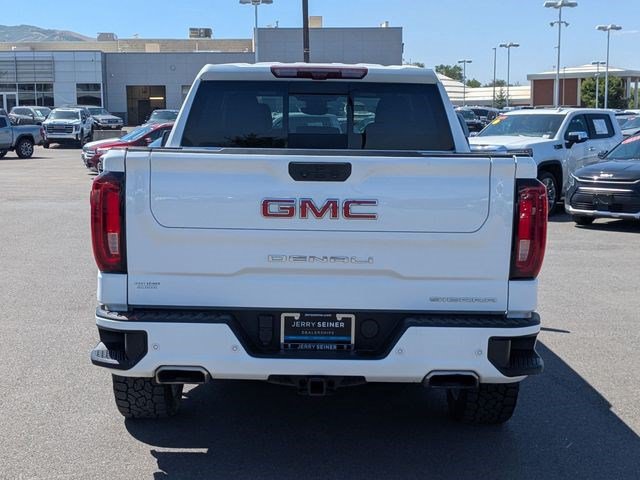 Used 2023 GMC Sierra 1500 Denali w/ Technology Package AWD/4WD image 5