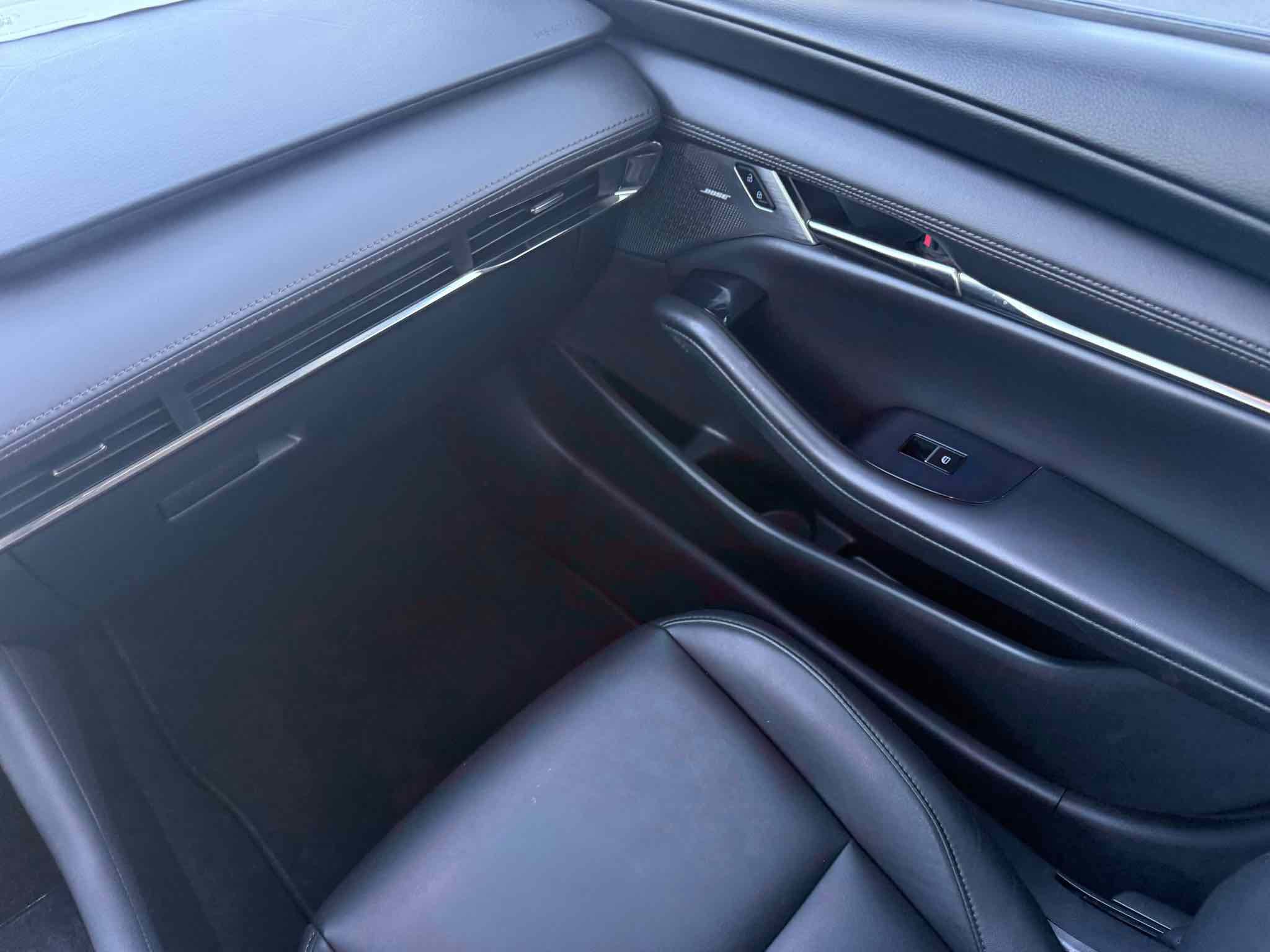 Used 2019 MAZDA MAZDA3 Sedan w/ Preferred Package image 58