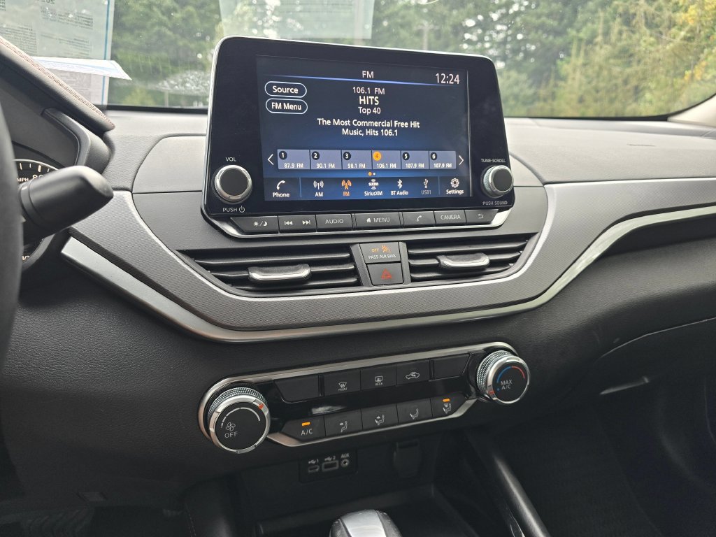 Used 2024 Nissan Altima 2.5 SR FWD image 18