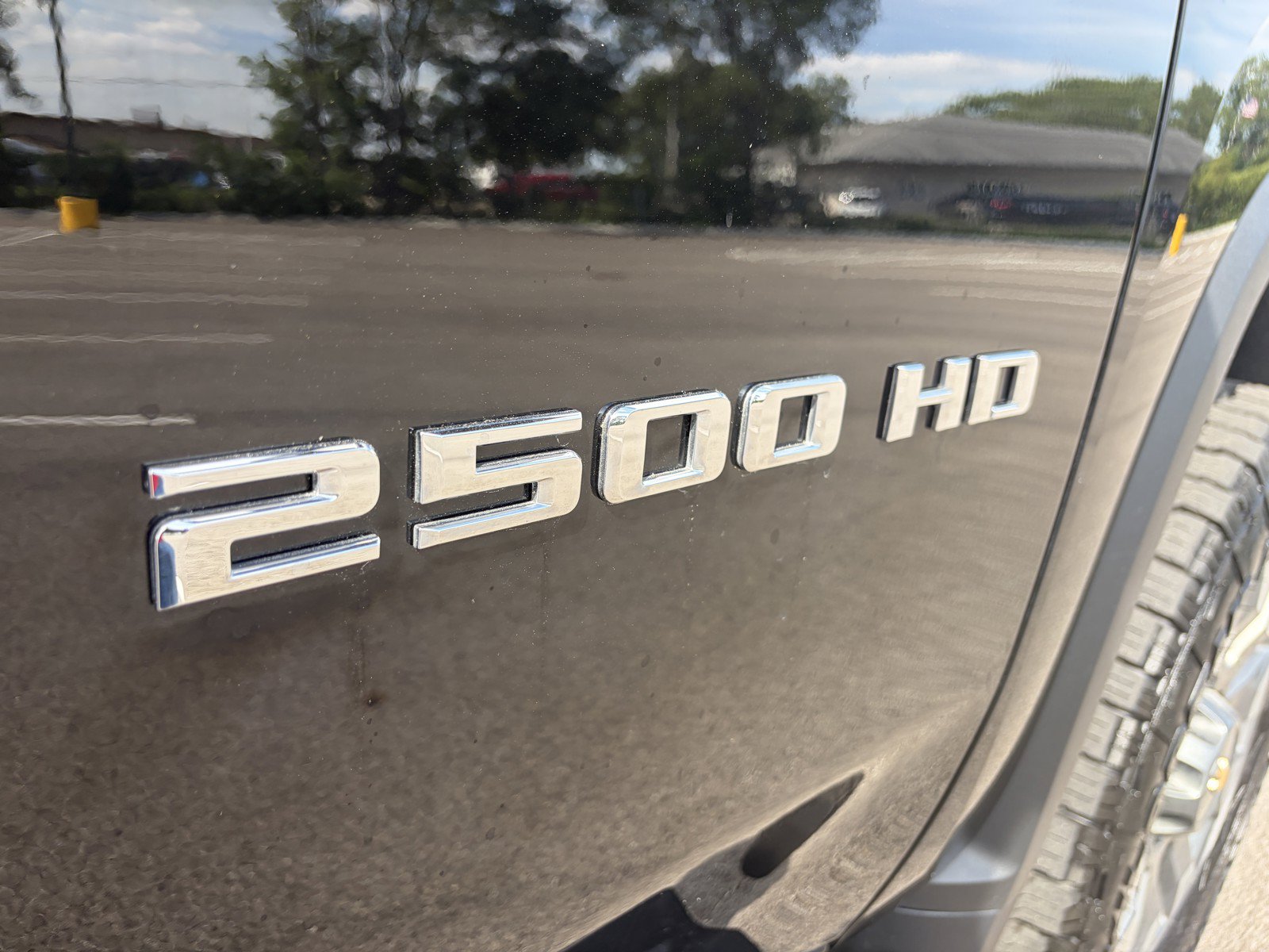 Used 2024 Chevrolet Silverado 2500 Custom w/ Custom Value Package AWD/4WD image 32