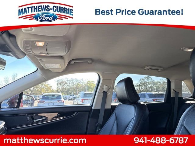 Used 2022 Lincoln Nautilus FWD image 11
